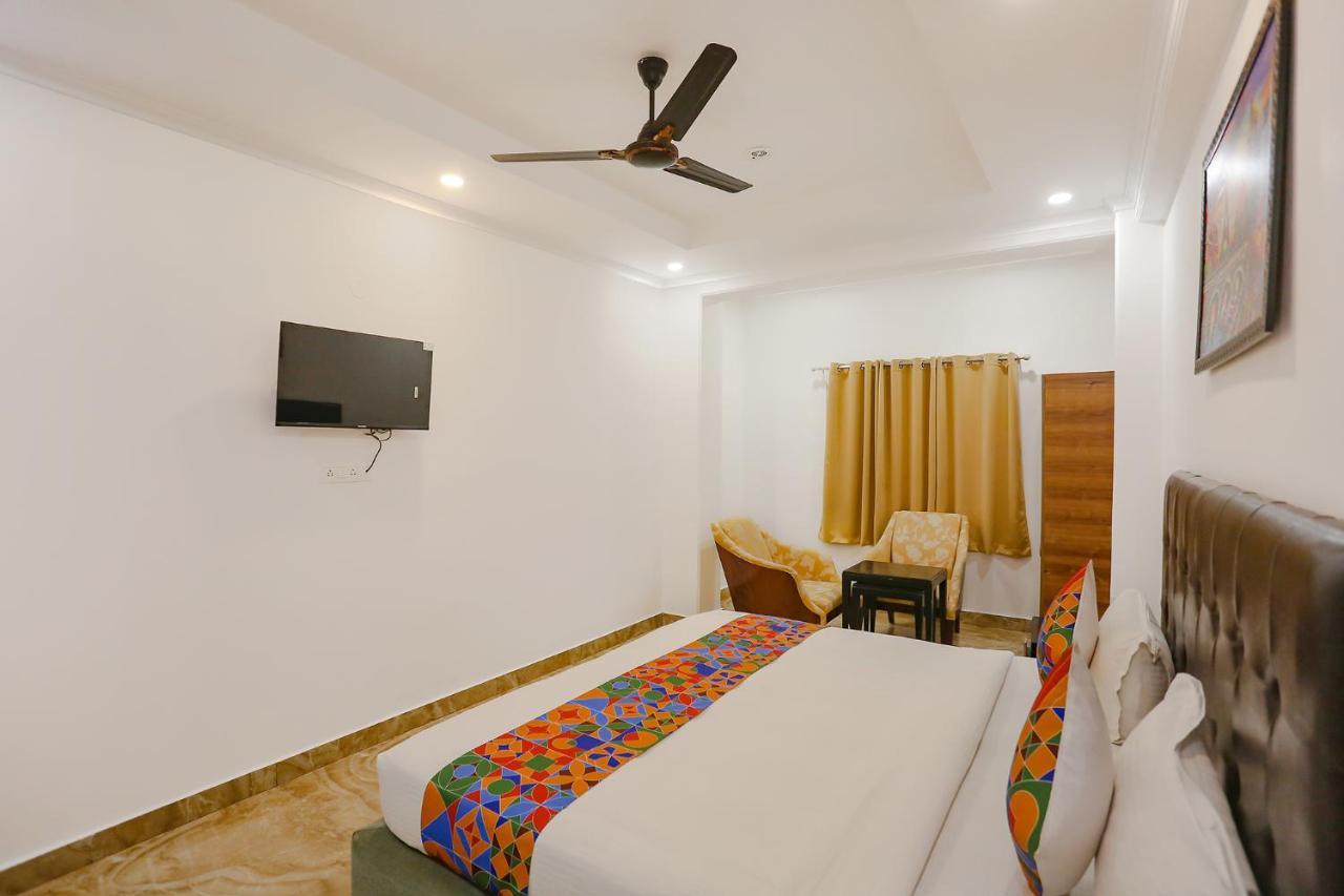 Fabexpress Taj Residency Near Yashobhoomi Convention Centre Hotel Deli Exterior foto