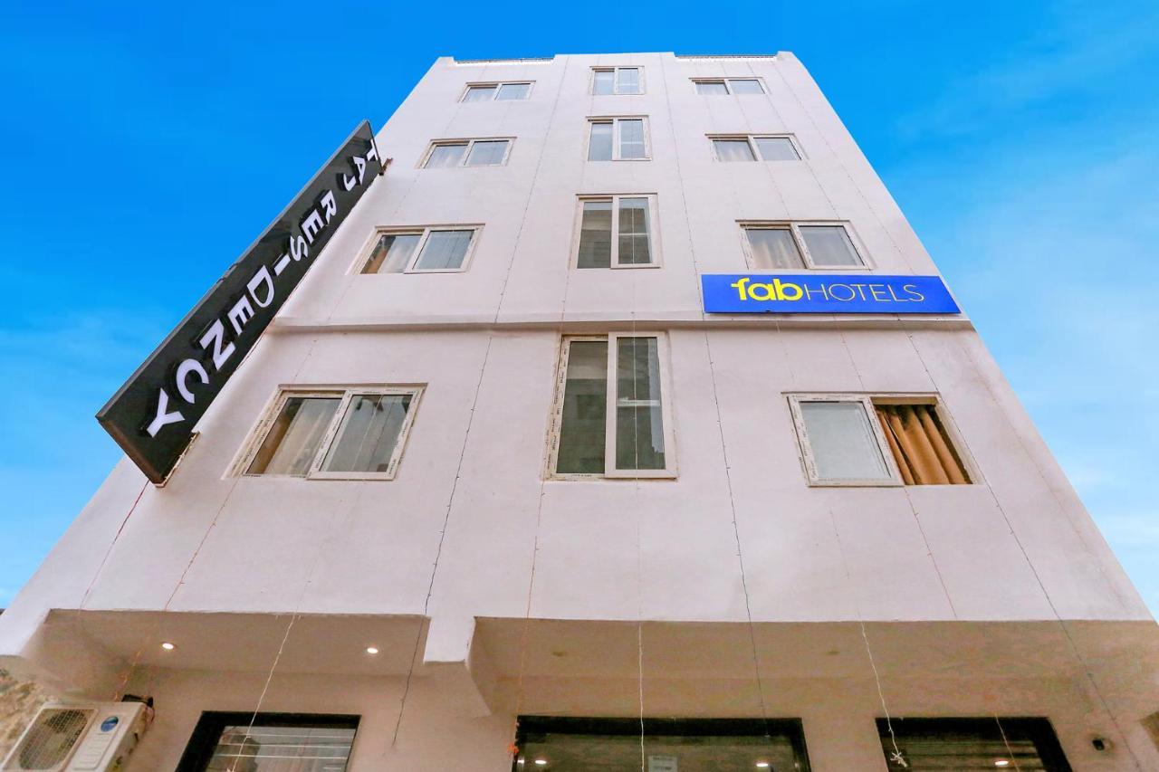 Fabexpress Taj Residency Near Yashobhoomi Convention Centre Hotel Deli Exterior foto