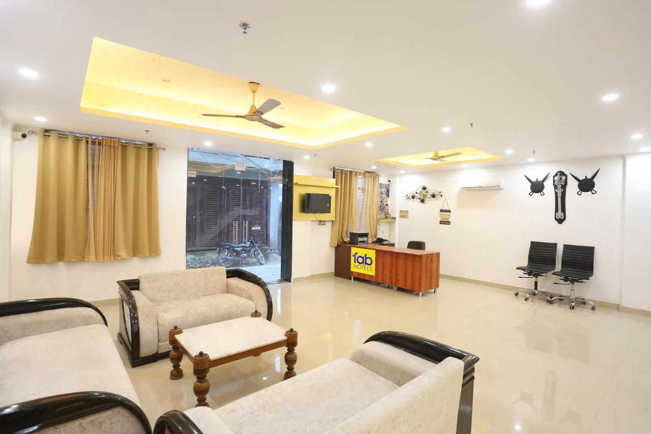 Fabexpress Taj Residency Near Yashobhoomi Convention Centre Hotel Deli Exterior foto