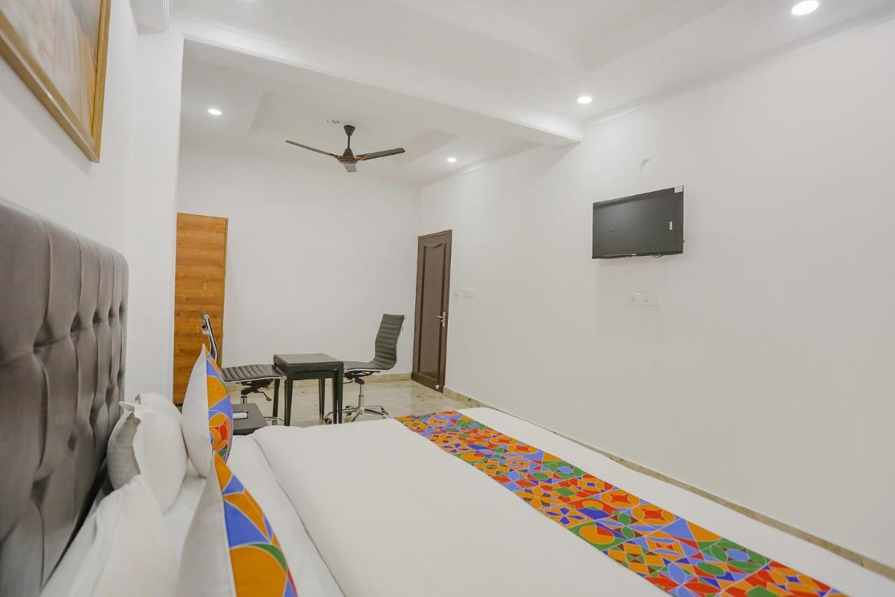 Fabexpress Taj Residency Near Yashobhoomi Convention Centre Hotel Deli Exterior foto